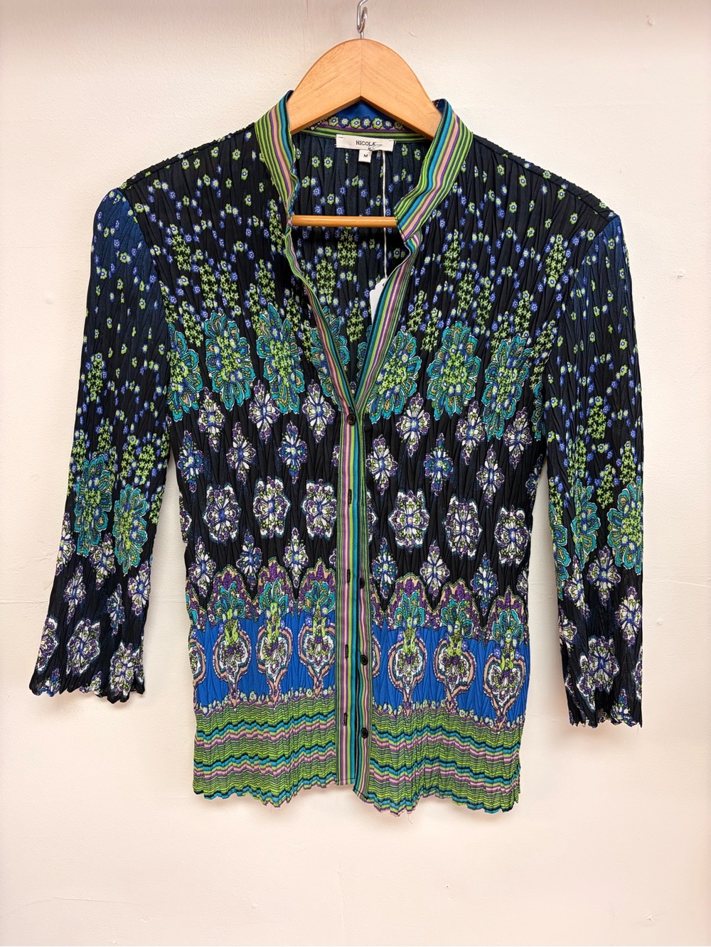 Y2K NICOLA Black Floral-Print Accordion Pleated Button-Front Shirt